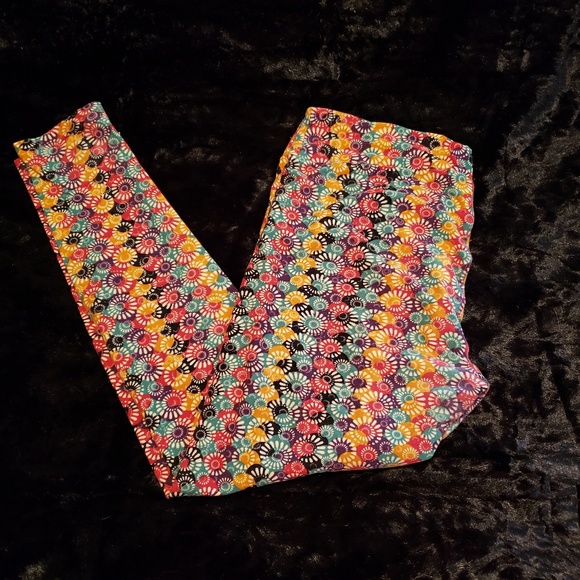 Lularoe TC leggings - Picture 1 of 3